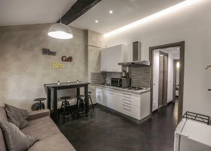 Stylish Apartment Near Duomo